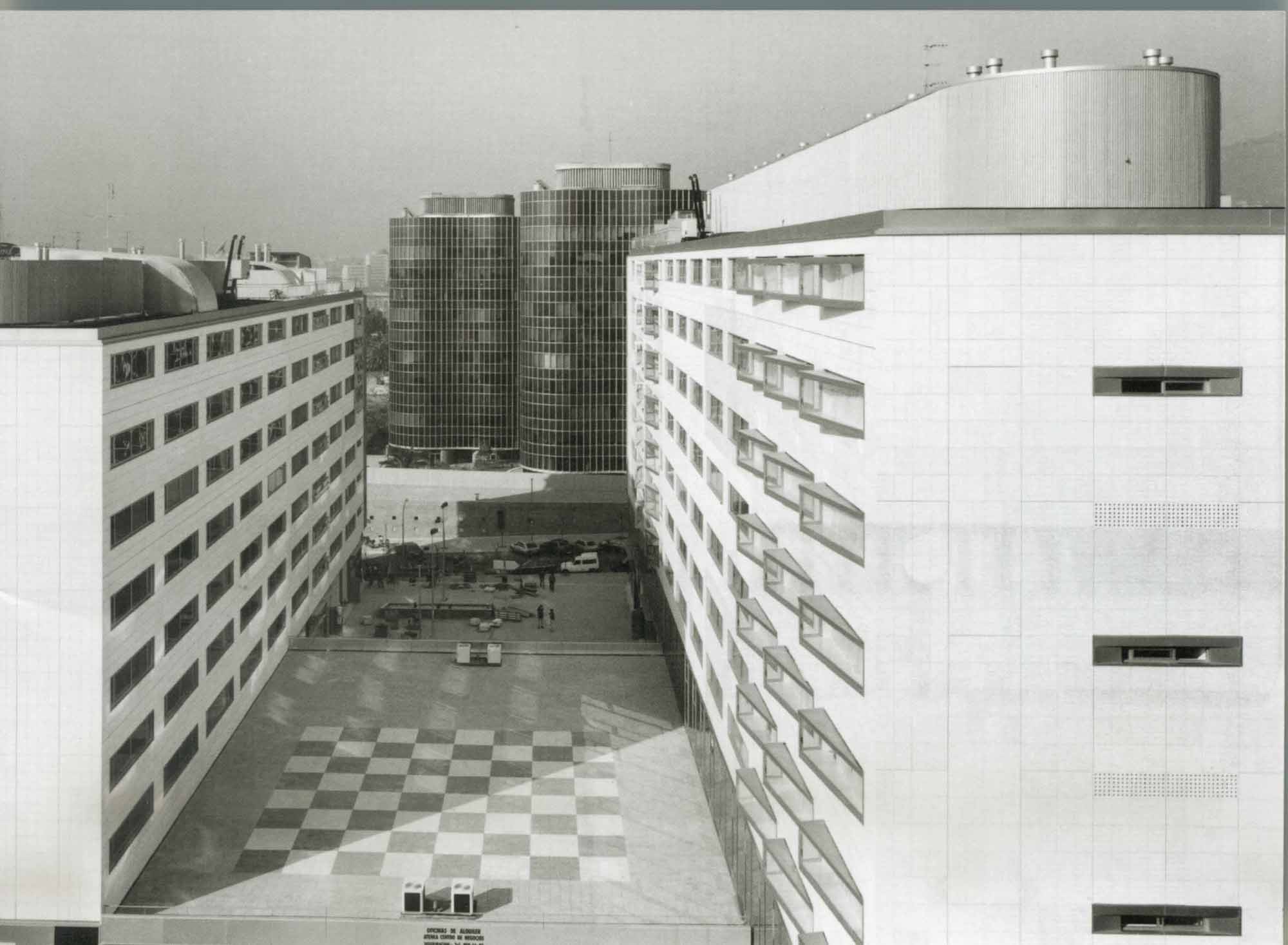 Multifunctional complex Joan Güell in Barcelona